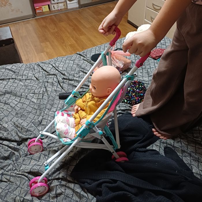 Іграшки дитячі ..