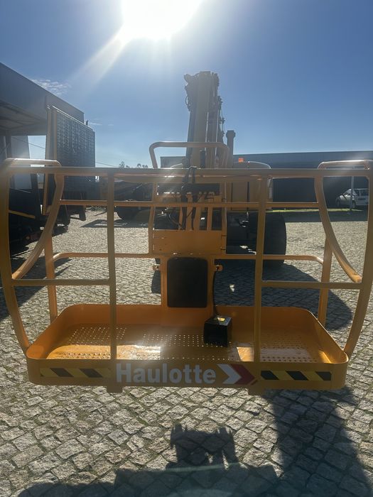 Plataforma elevatoria articulada 20 metros