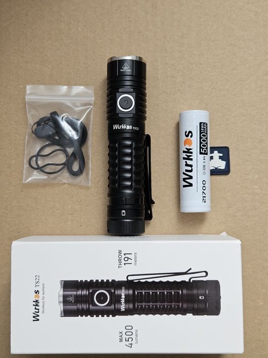 Latarka Wurkkos TS22 Black – NOWA, akumulator 21700 w zestawie