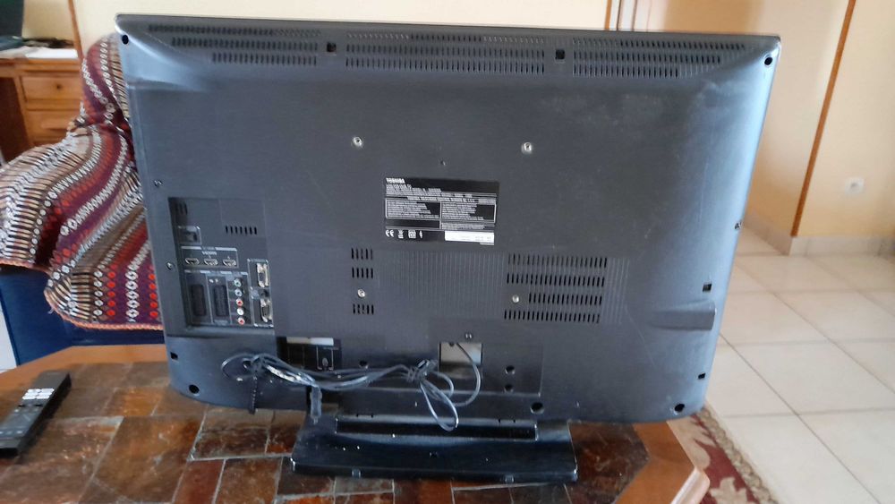 Televisor TOSHIBA