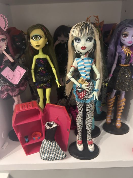 lalka monster high Frankie stein classroom
