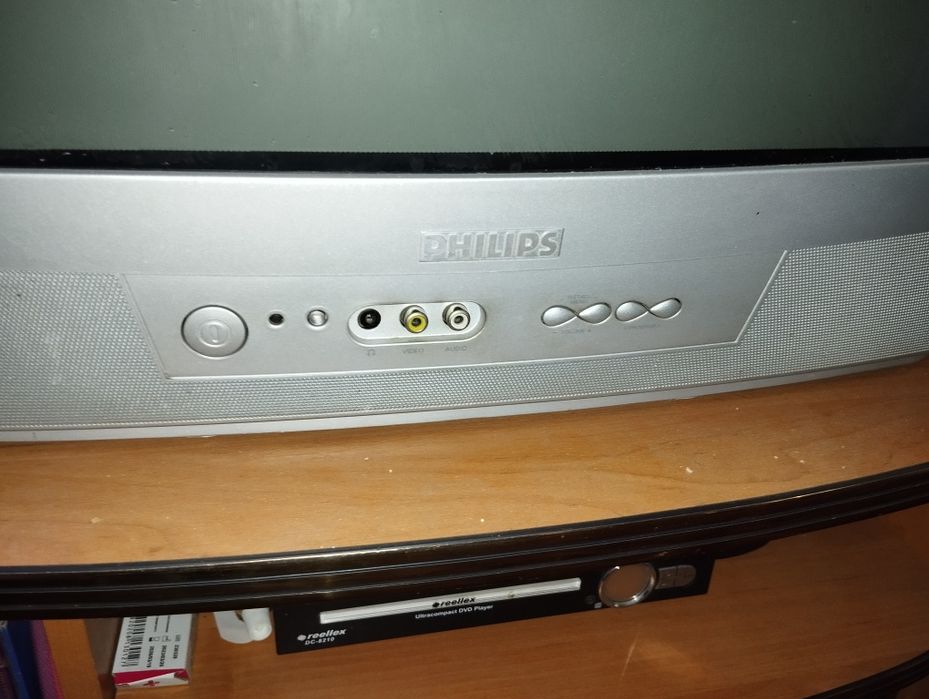 телевизор PHILIPS  21PT1557