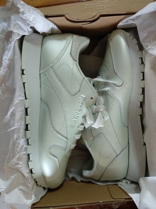Шкіряні Reebok 35p, перламутровий колір
