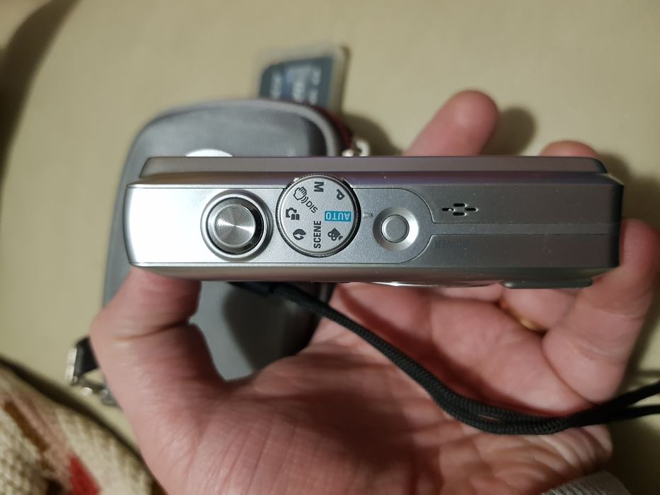 Samsung Digital Camera, 10.2 MP64584477592833123
