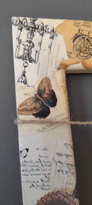 Dekoracja ścienna ramka do przywieszania np. zdjęć i notatek 35x55