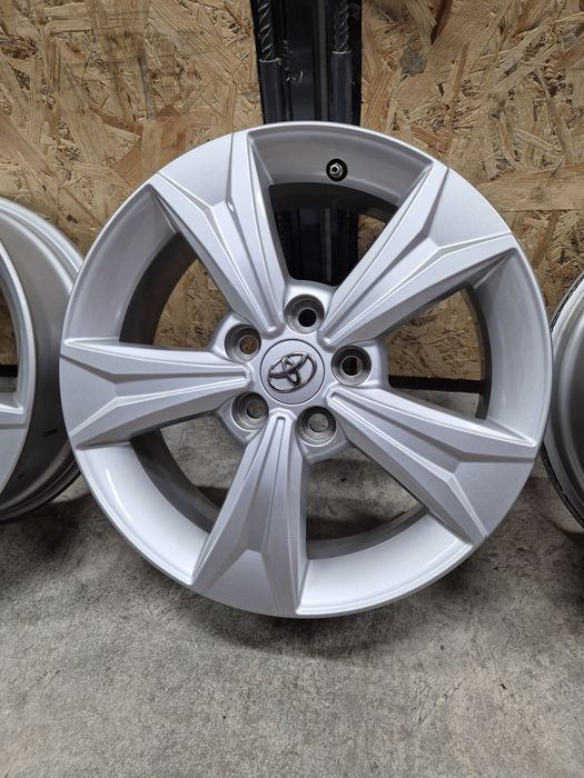 Диски 5*114.3, R17,  Toyota