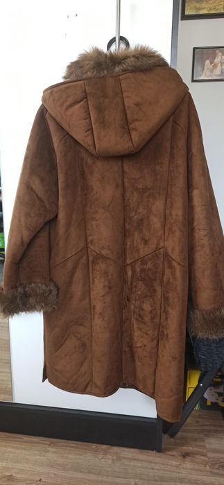 Płaszcz zimowy typu korzuch