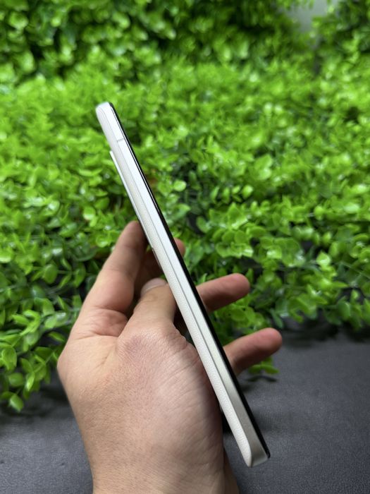 Vivo iQOO 11 BMW Edition , 12/256gb, White