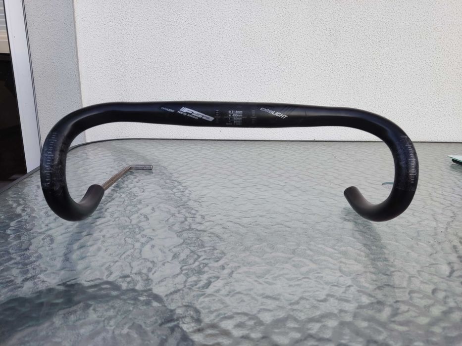 fsa extra light handlebar