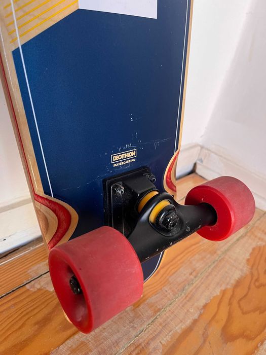 Skateboard / Skate novo Yamba