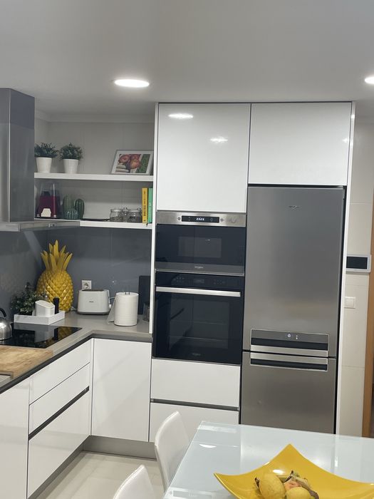 Cozinha completa com electrodomesticos