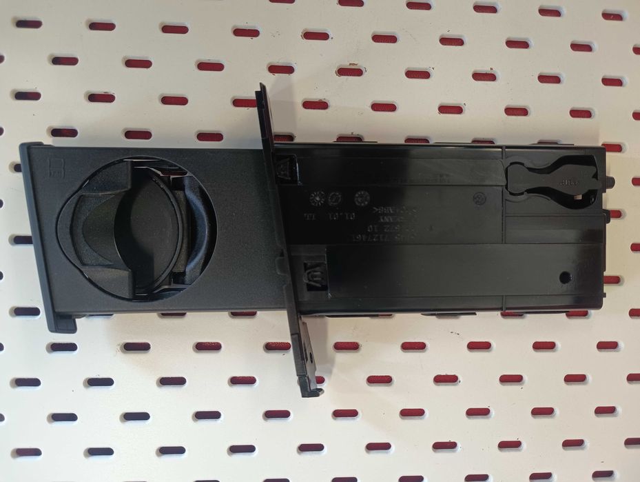 Cupholder uchwyt na napoje BMW E90 E91 E92 oryginał europa
