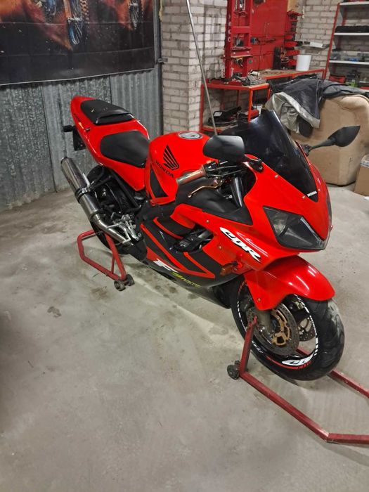 Honda cbr 600 F4i