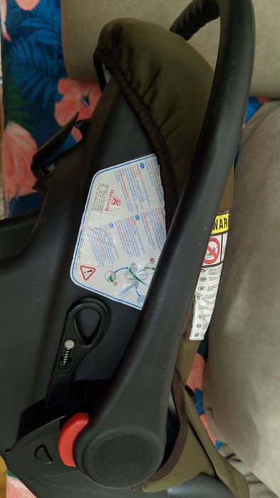 Автомобільне дитяче крісло 0-10 кг