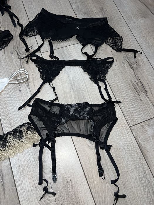 Бюст ,білизна інтіміссімі,комплект