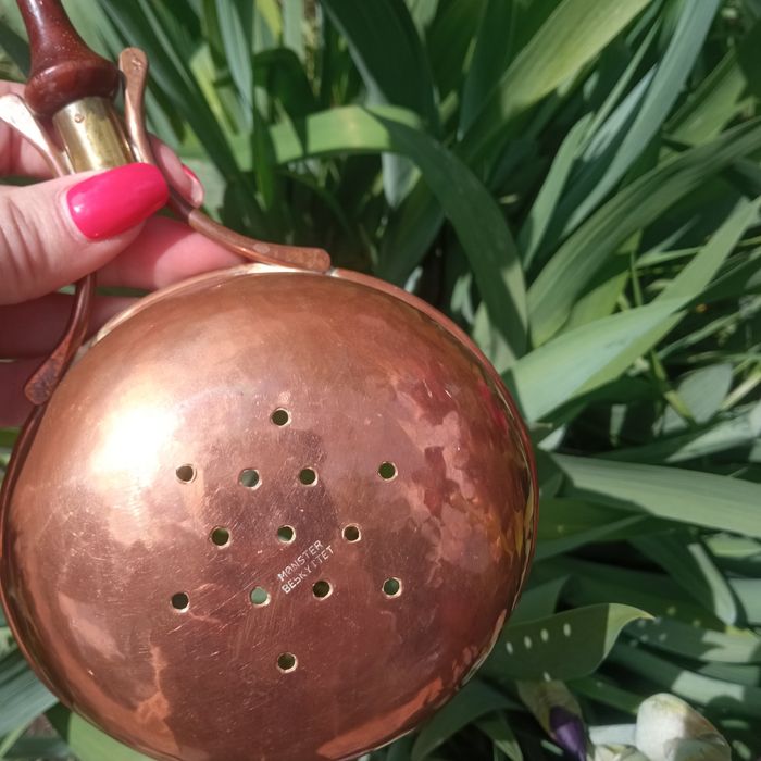 Шумовка из меди с деревянной ручкой