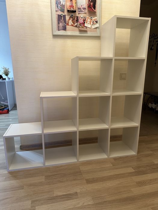 Полка в комнату в хорошем состоянии