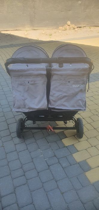 Wózek dziecięcy valcobaby snap duo z jedną gondolą.
