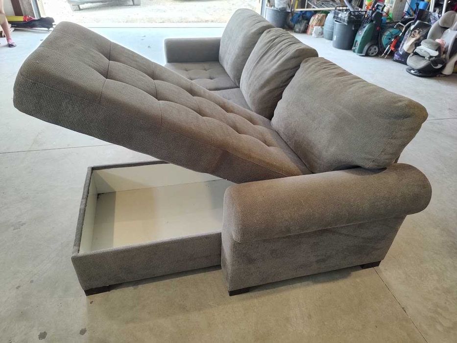 Sofá 3 lugares com chaise long removível