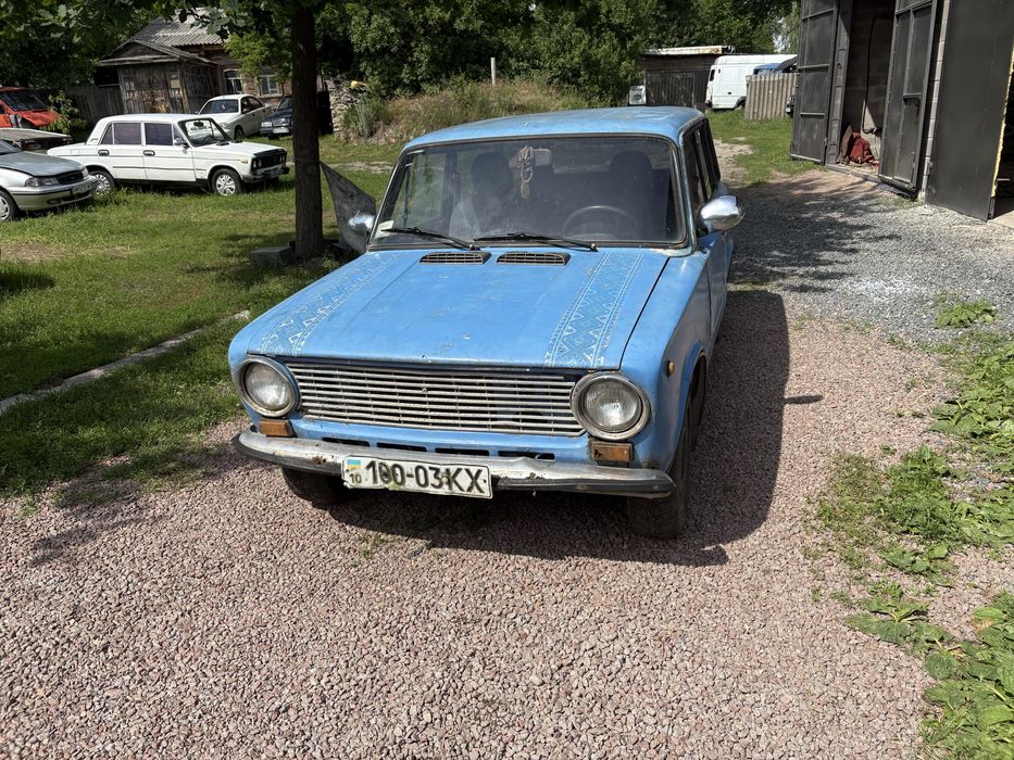 Ваз 2102.        .