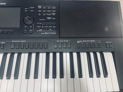 Yamaha PSR-SX700