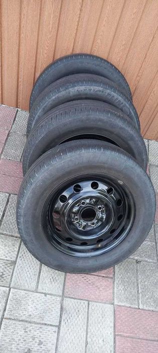 Комплект дисків 4х114,3, діаметр 67,1; гума Michelin Energy 195/65/15R