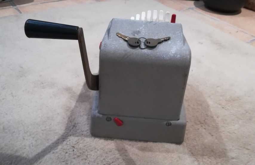 Máquina para Registo de CHEQUES