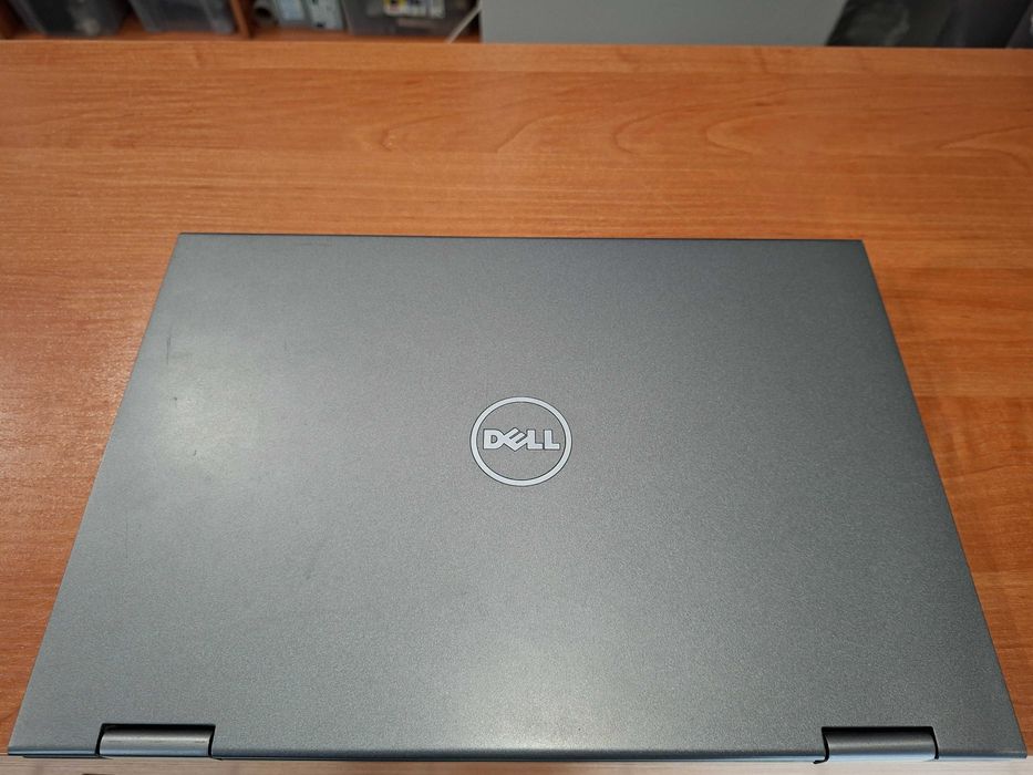 Laptop Dell Dotykowy