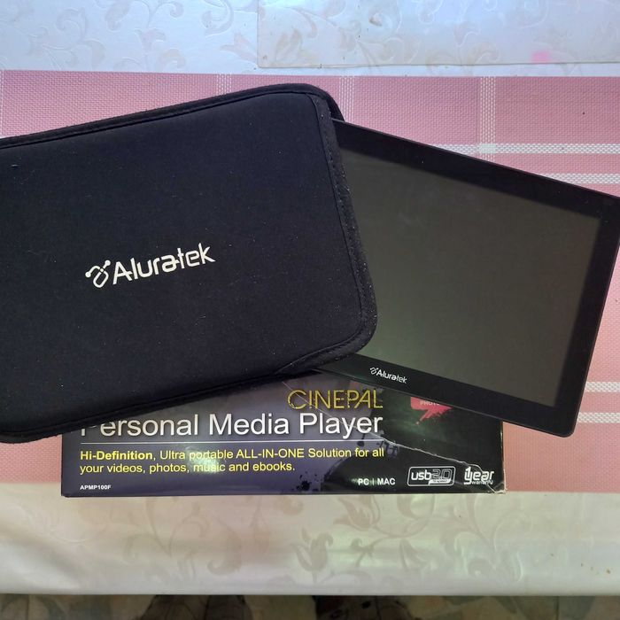 8,9-дюймовый персональный медиаплеер ALURATEK
