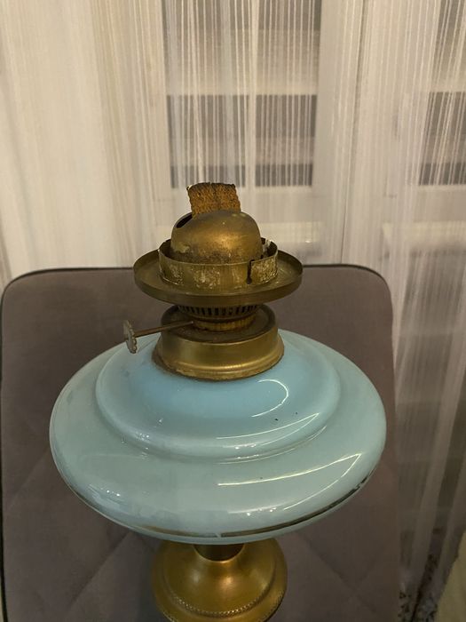 Piekna francuska lampa naftowa