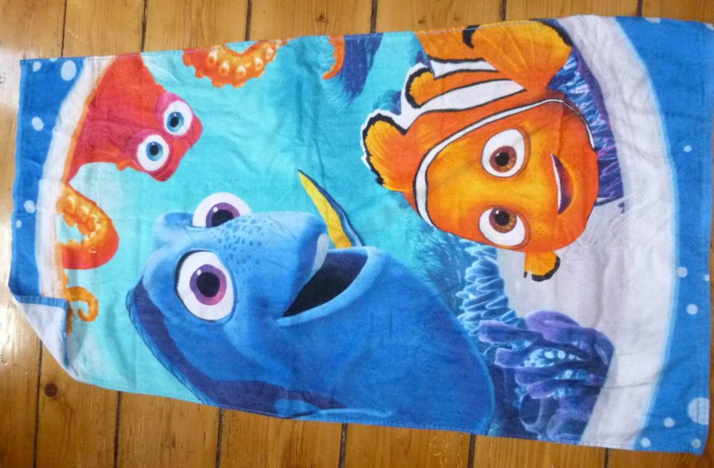 Zestaw plażowy dla dziewczynki , koło, ręcznik, okulary