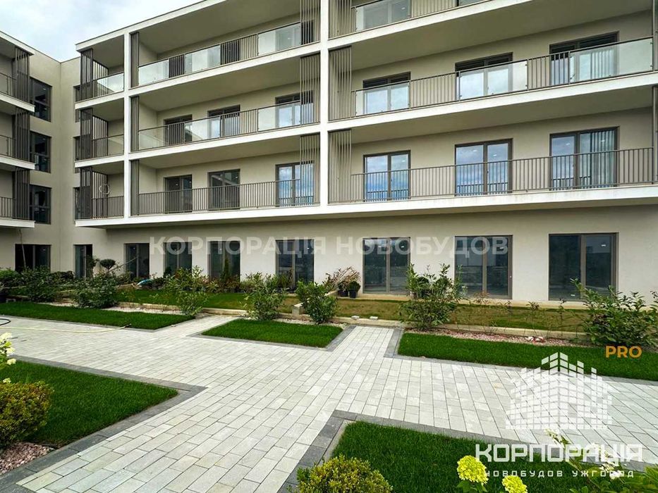 Продаж 2-км квартири з ділянкою під терасу та гаражем, окремий вхід