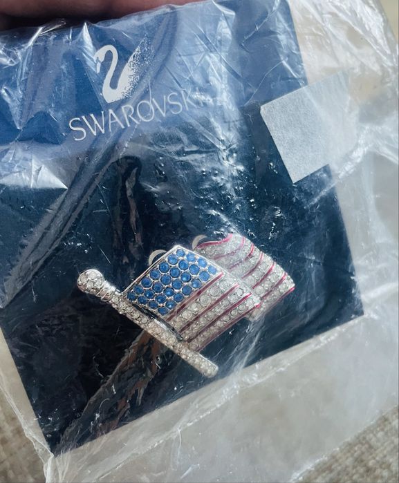 Broszka Swarovski. Amerykanska flaga.