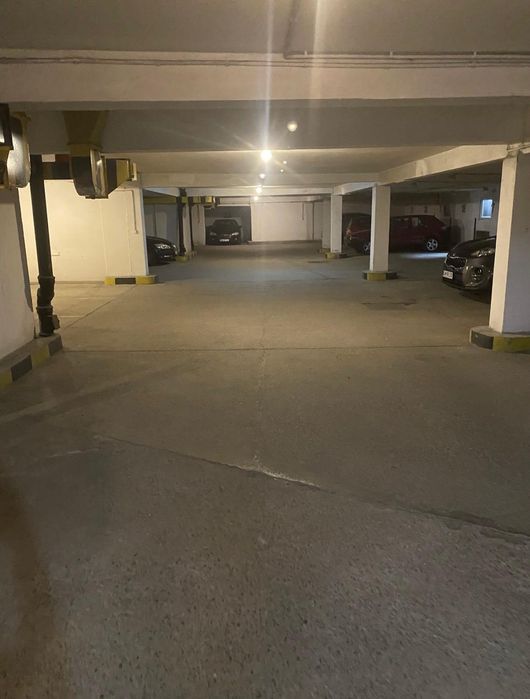 Miejsce postojowe plus komorka