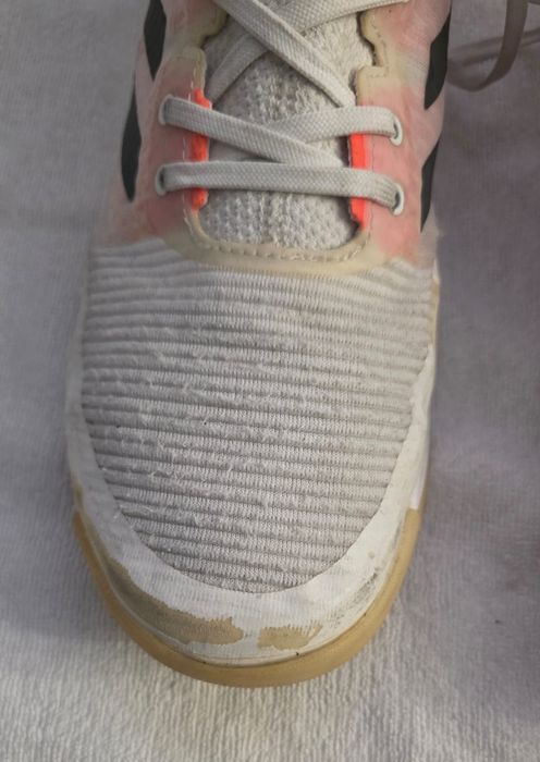 Ténis Adidas numero 43