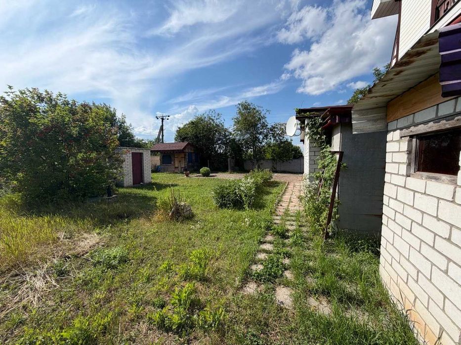 Продаж 3 поверхового будинку в с. Хмельовик 200 м2
