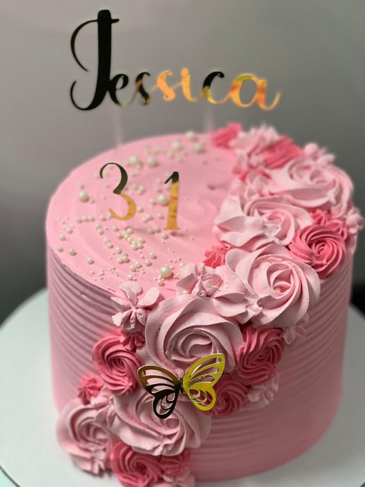 Os melhores Bolos por encomenda .Tesla Model 3 de 2024 com motorista