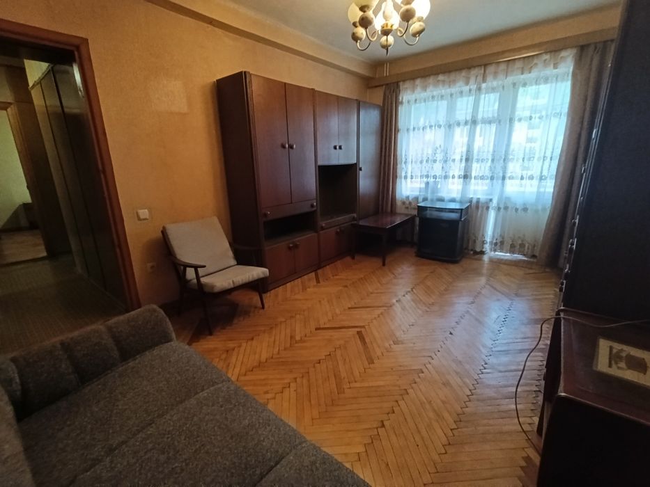 Шекспира д.8,метро Бот. Сад,2комнатная кв
