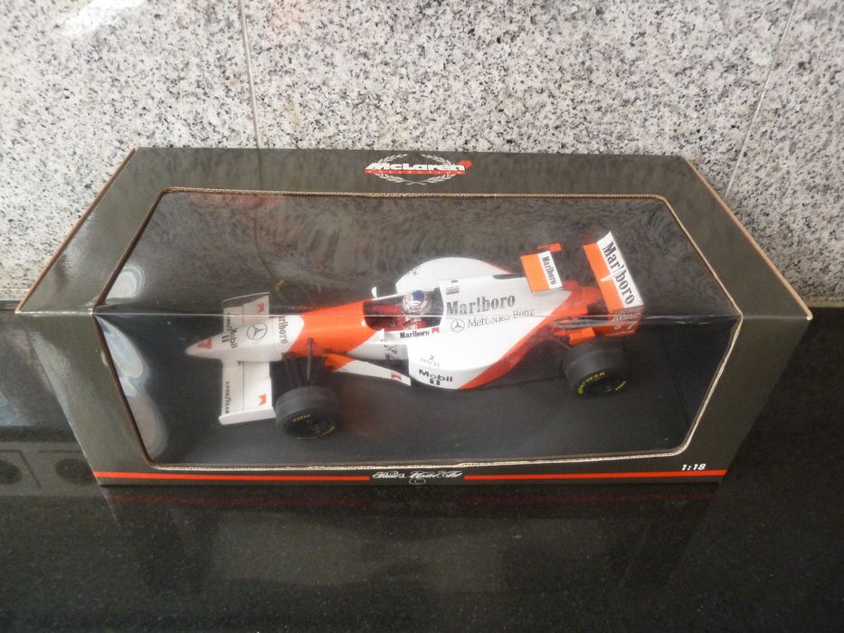 1:18 Minichamps, McLaren Mercedes MP4/10, Mansell, Marlboro, AutoArt