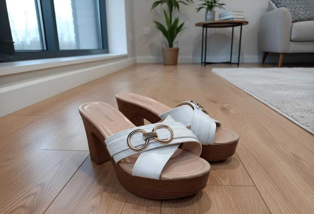 Sandália Fashion Nº38 Novas