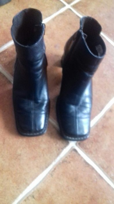 Botki damskie Bata rozmiar 38