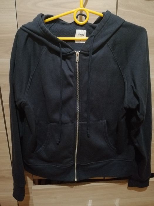 Bluza rozsowana z przodu z kapturem