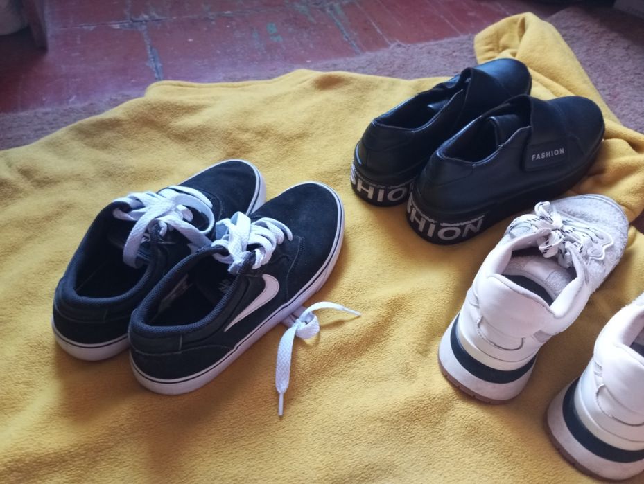 Кроссовки женские кожаные Nike Air,Bervicato  8пар 41 26.5см оригинал