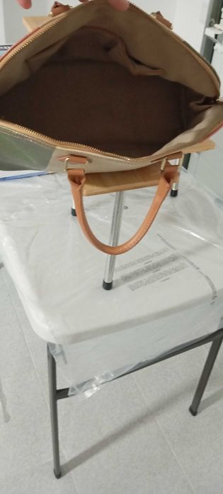 Italian bag "Ynot", never used