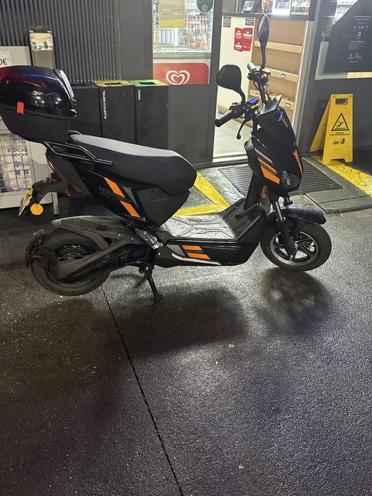 Scooter eletrica