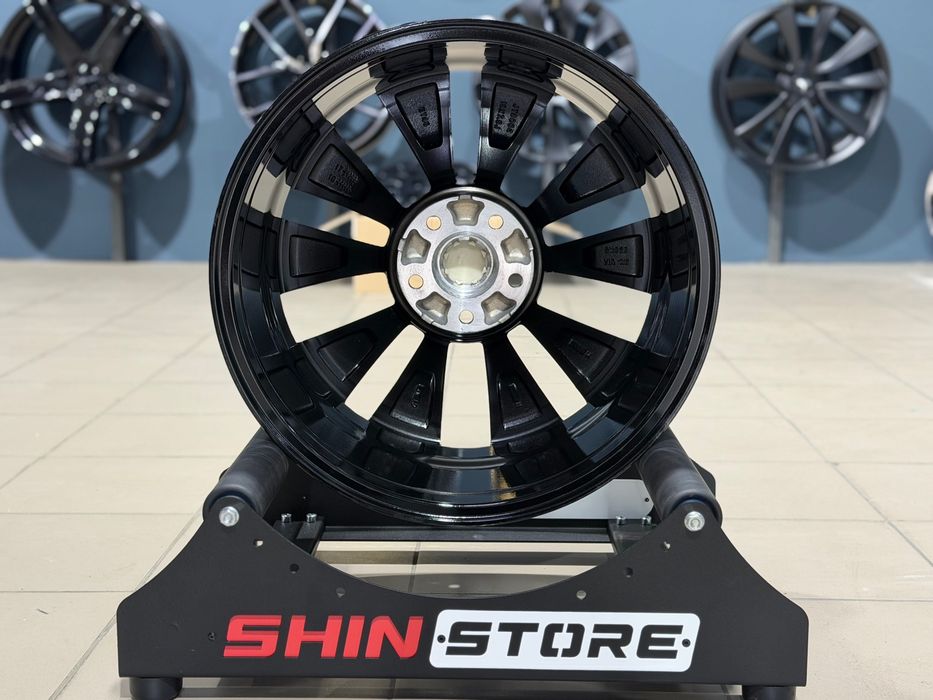 Нові диски Kia Hyundai R18 5x114.3 REPLICA KI8004 Black Machined Face