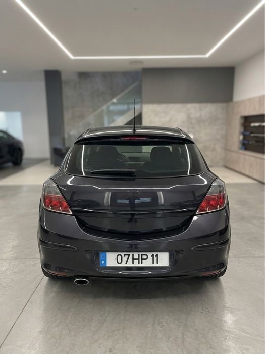 Opel Astra GTC 1.7