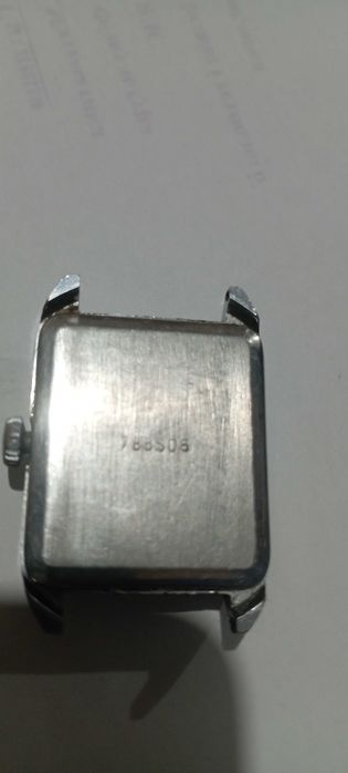 Продаються механічні годинники ссср