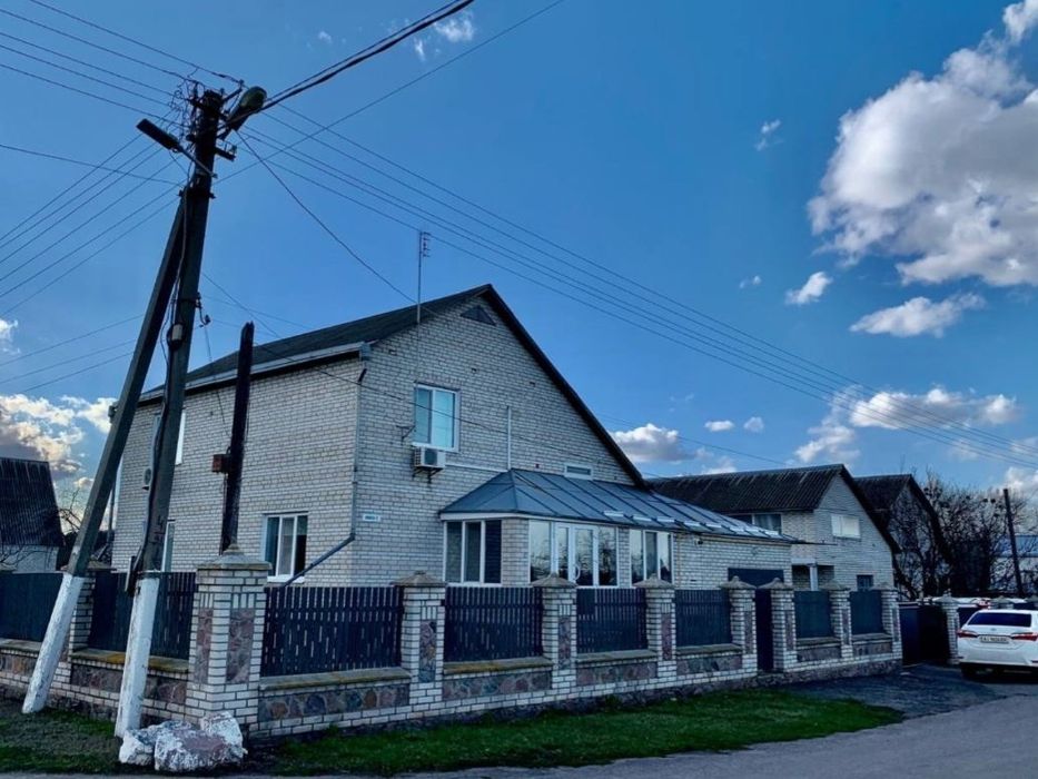 Продаж будинку в Узині