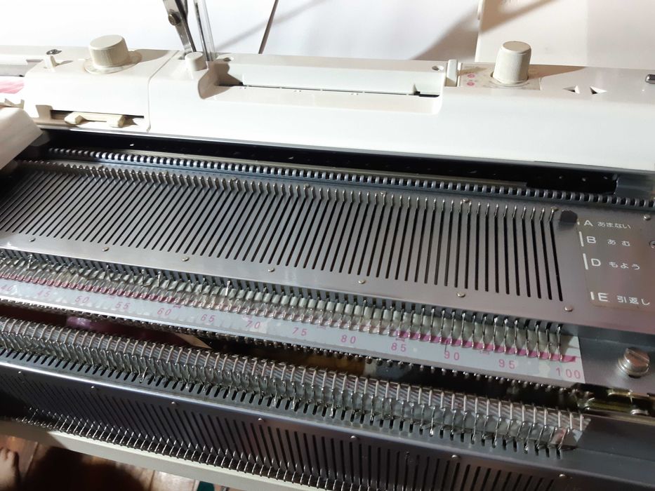 Двофонтурна вязальна машина Brother KH 893 Palie AII + KR850